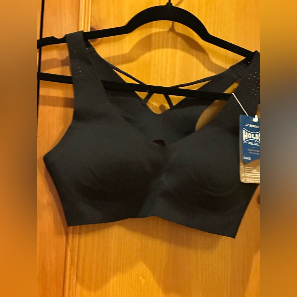 Brooks Black Sports Bra - Picture 9 of 16
